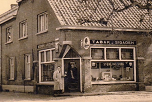 Tabakswinkel van Roessel